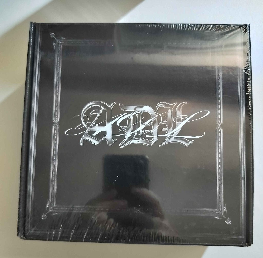 (SEALED) ADL Chrome Logo Tee box set, Kleding | Heren, T-shirts, Zwart, YEAT, Ophalen of Verzenden, Maat 56/58 (XL)