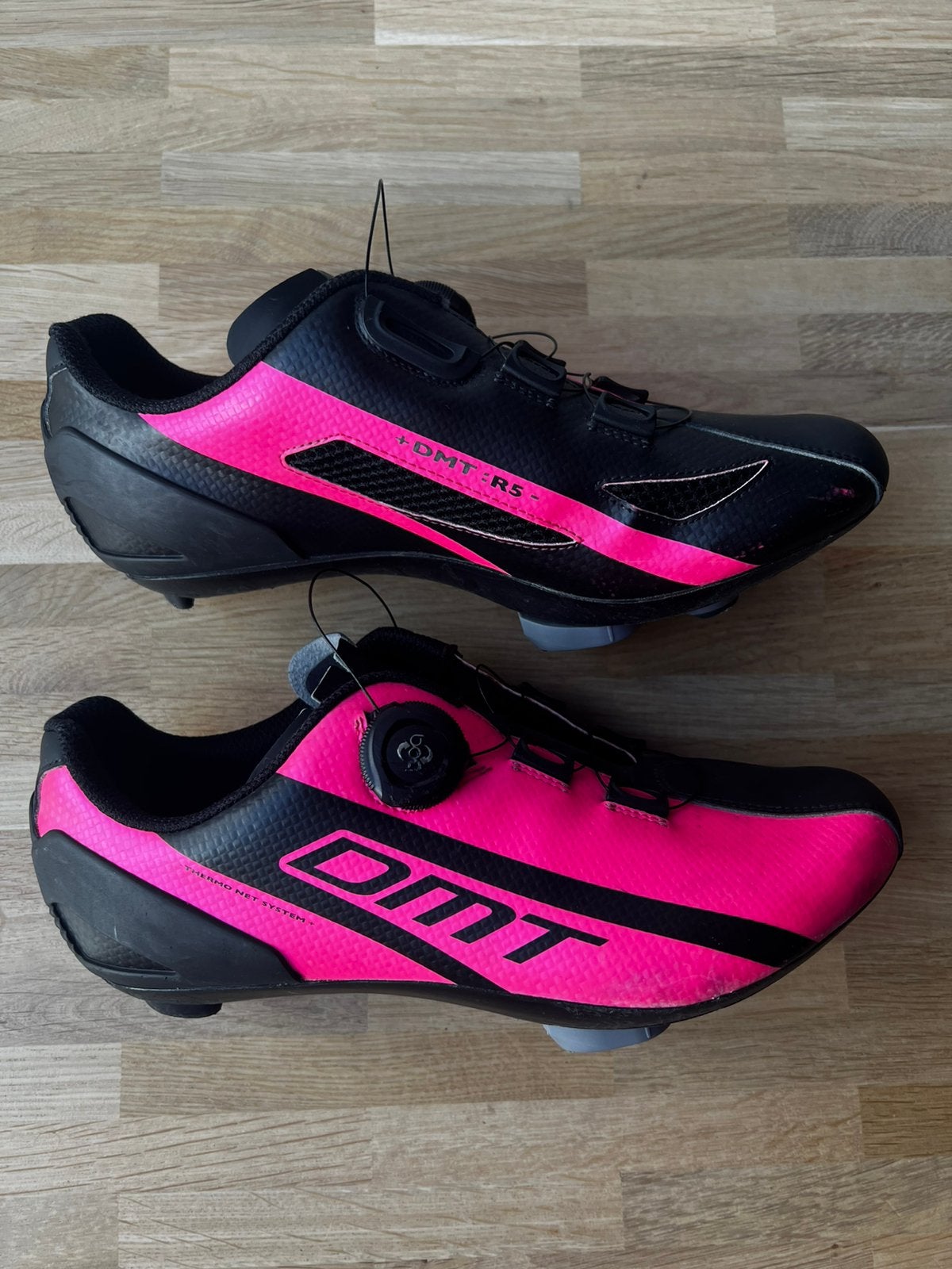 DMT R5 fietsschoenen roze/zwart - maat 39, Schoenen, Overige maten, Ophalen of Verzenden, Zo goed als nieuw