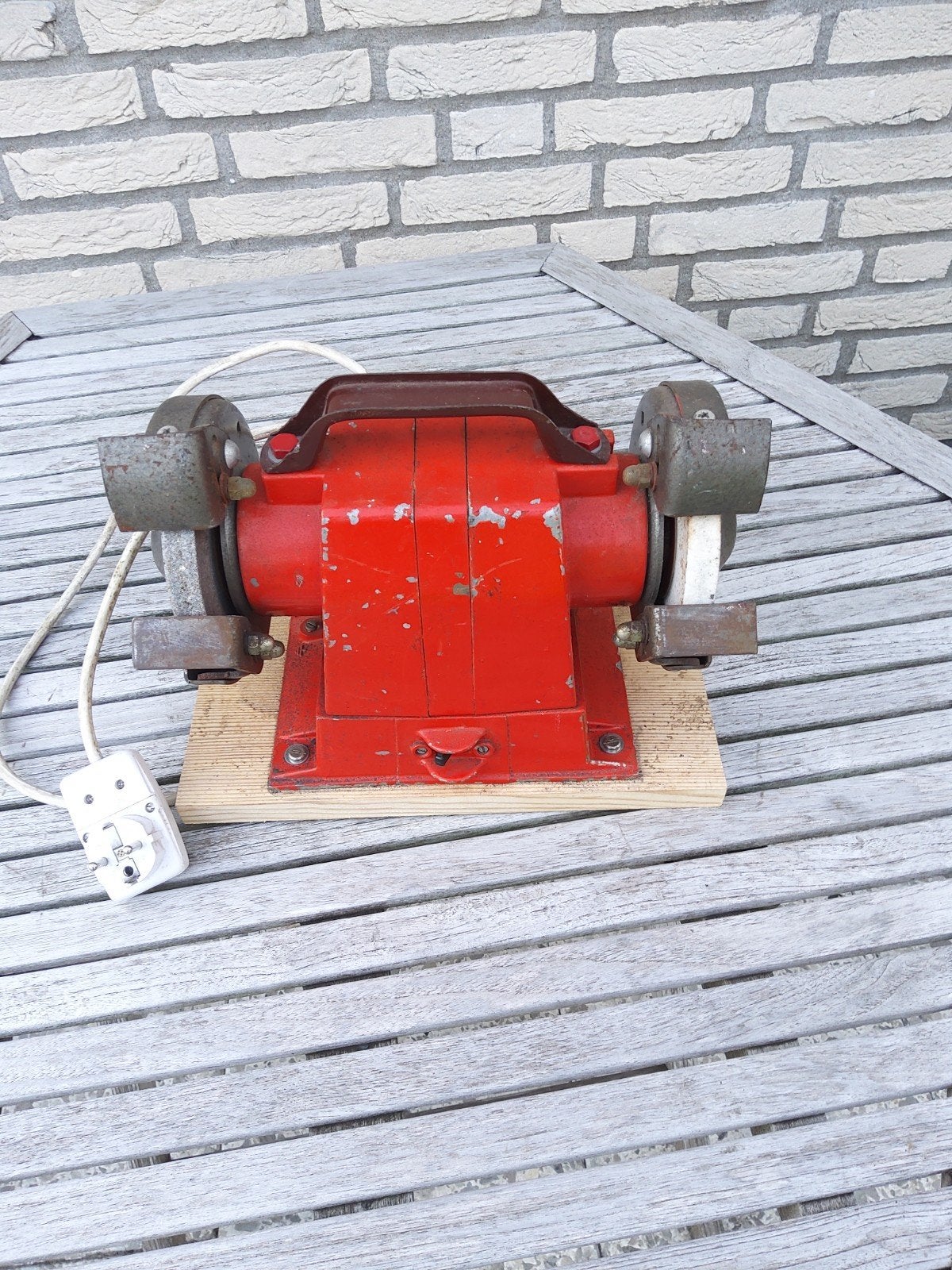 Slijpmachine 220V (wrs Creuzer), Ophalen of Verzenden, Minder dan 700 watt, Werkbankslijpmachine