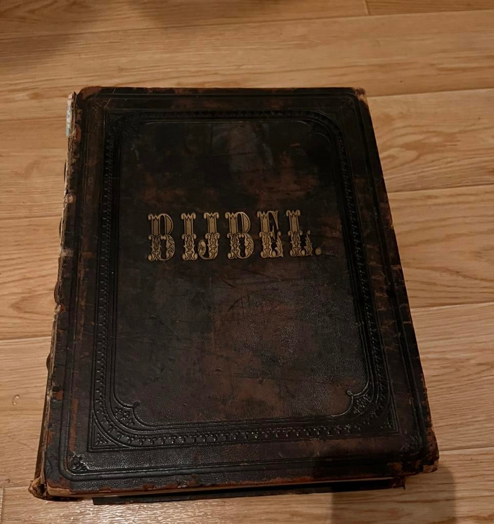 Antieke grote bijbel, Antiek en Kunst, Antiek | Boeken en Bijbels, Ophalen of Verzenden