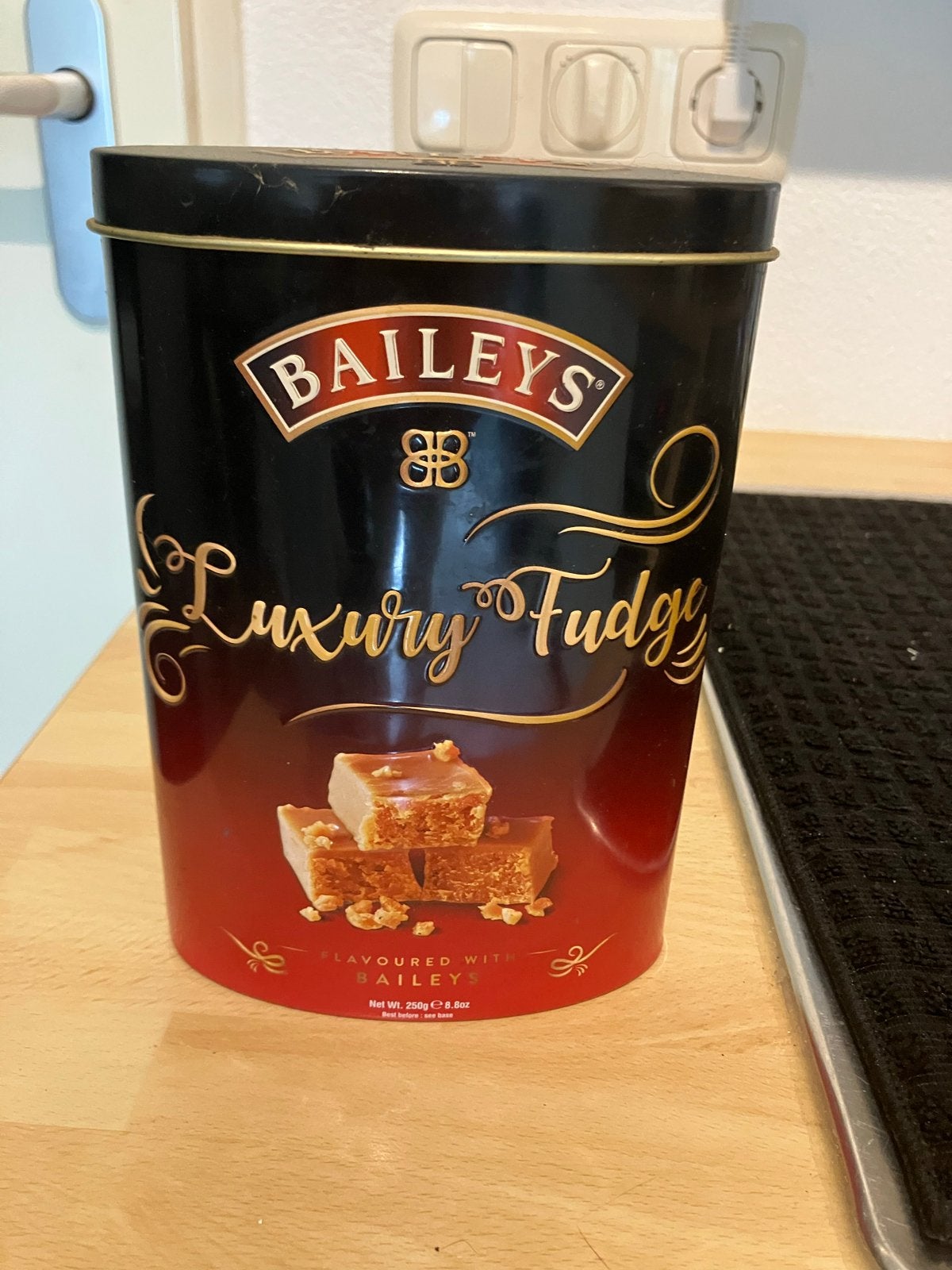 Baileys Luxury Fudge Blik - Leeg, Verzamelen, Ophalen of Verzenden, Gebruikt, Koek(jes), Overige merken