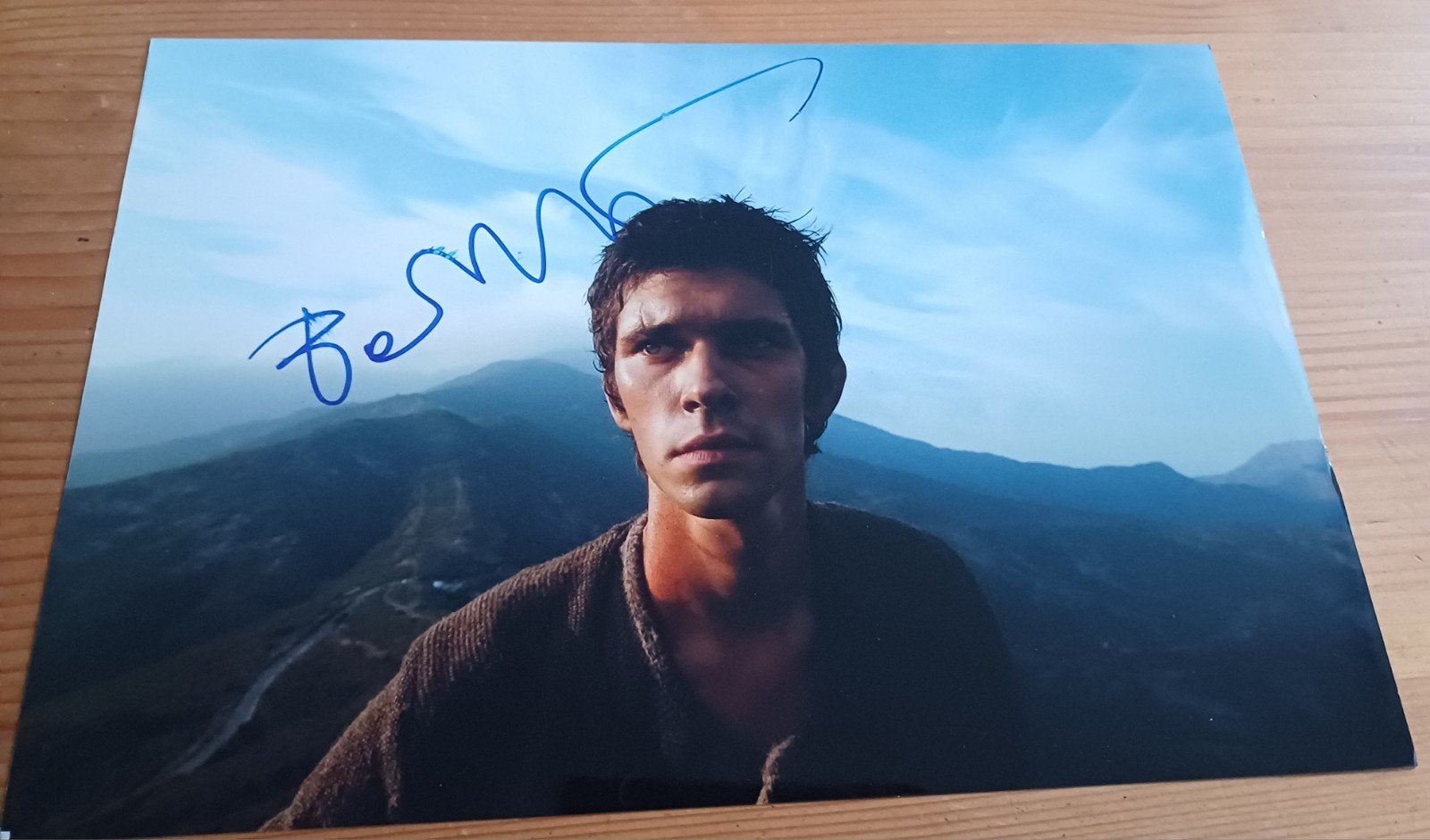 Ben Whishaw handtekening gesigneerde foto 30x20cm, Ophalen of Verzenden, Zo goed als nieuw, Foto of Kaart