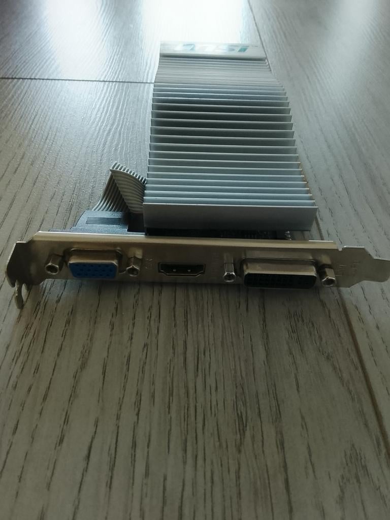 MSI N210-MD1GD3H/LP grafische kaart zo goed als nieuw, Computers en Software, Videokaarten, GDDR3, HDMI, Ophalen of Verzenden