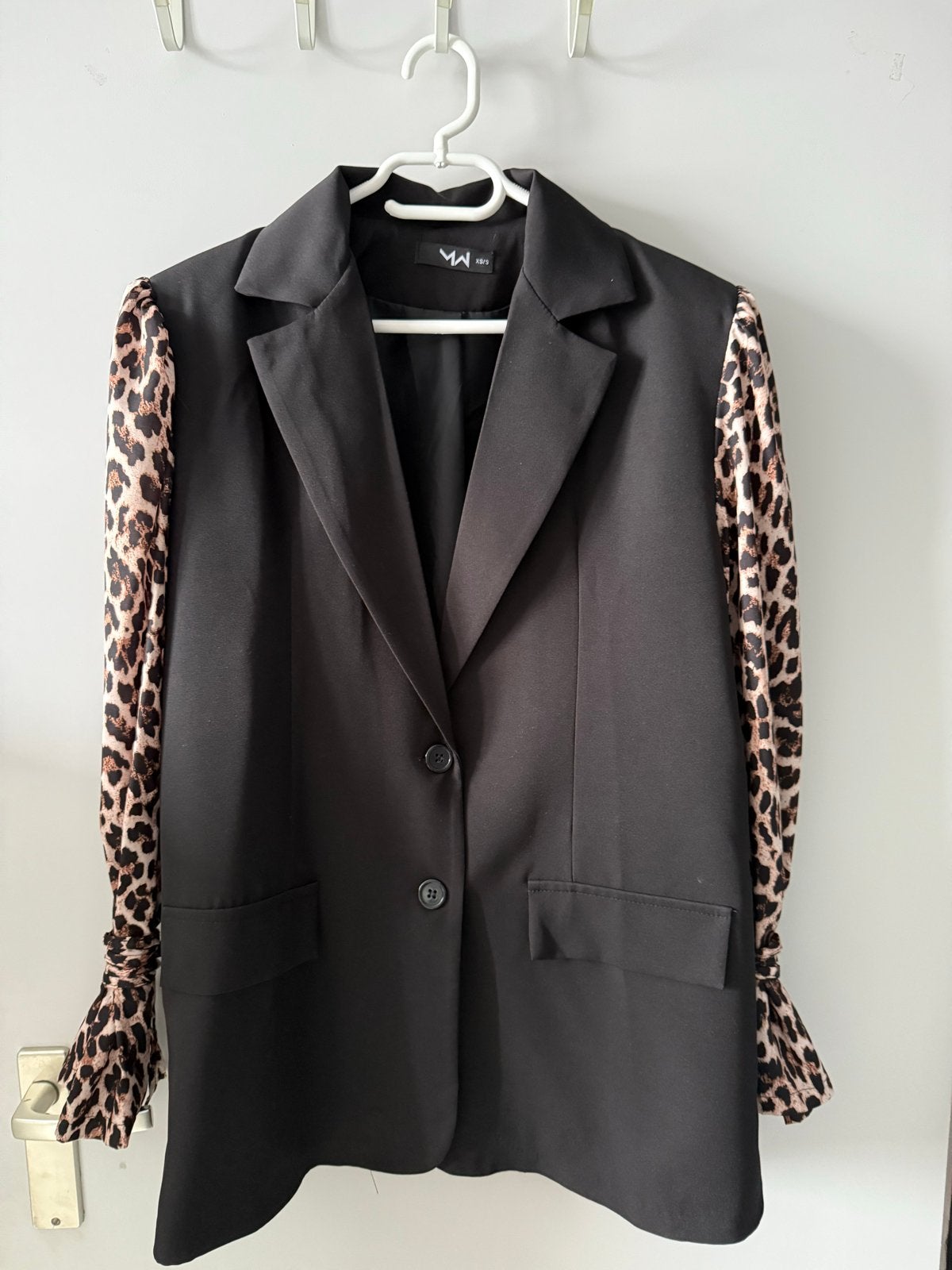 Most Wanted Blazer met Panterprint Mouwen XS/S Nieuw, Zwart, Nieuw, Ophalen of Verzenden, Jasje