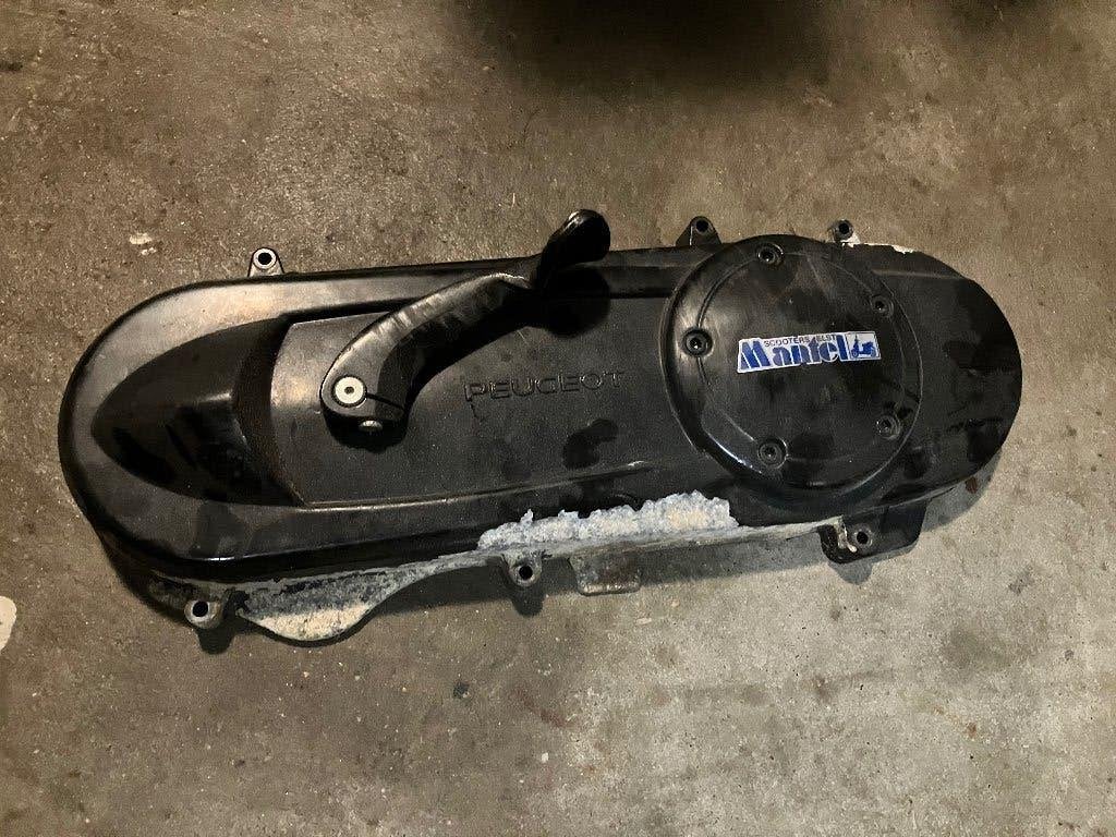 Carterdeksel peugeot scooters, Fietsen en Brommers, Ophalen, Gebruikt, Overige typen, Peugeot