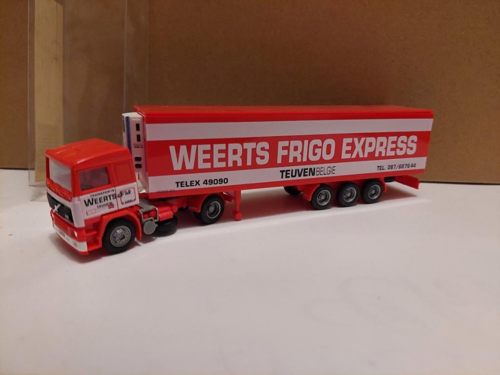 568 awm herpa volvo f12 weerts frigo teuven 1:87 truck, Ophalen of Verzenden, Zo goed als nieuw, Bus of Vrachtwagen, Herpa