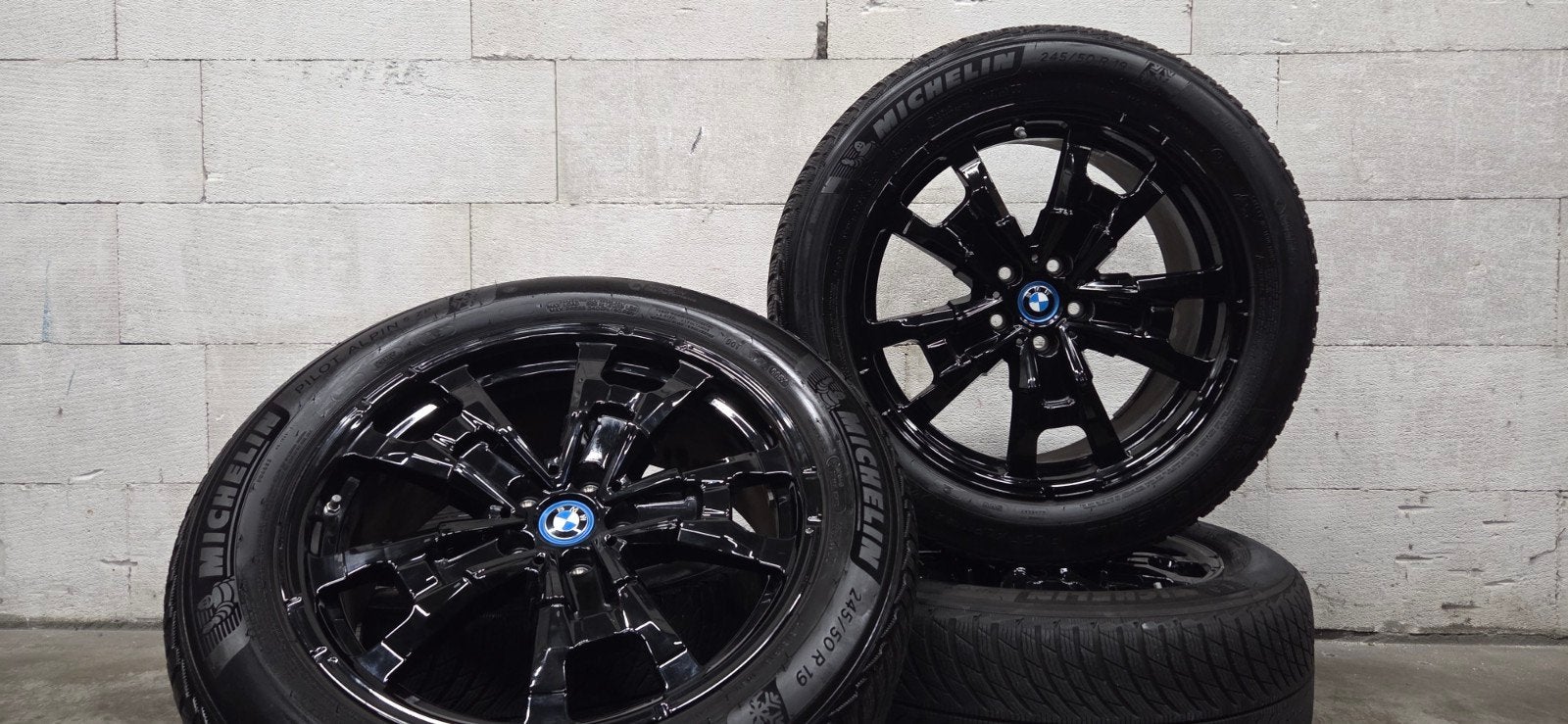 19" BMW X3 iX3 G08 G01 G02 orig velgen Michelin winterbanden, 19 inch, Banden en Velgen, C, V