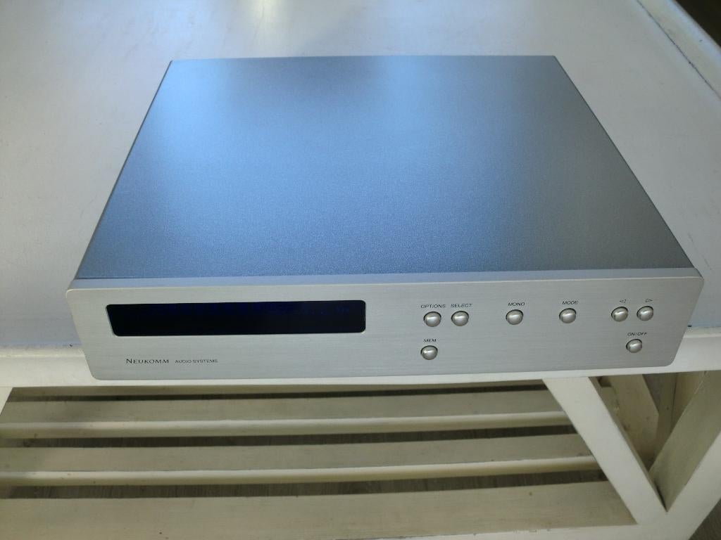 TU32 Neukomm Tuner zeer nette staat onderhoud gehad., Audio, Tv en Foto, Ophalen of Verzenden, Refurbished, Analoog
