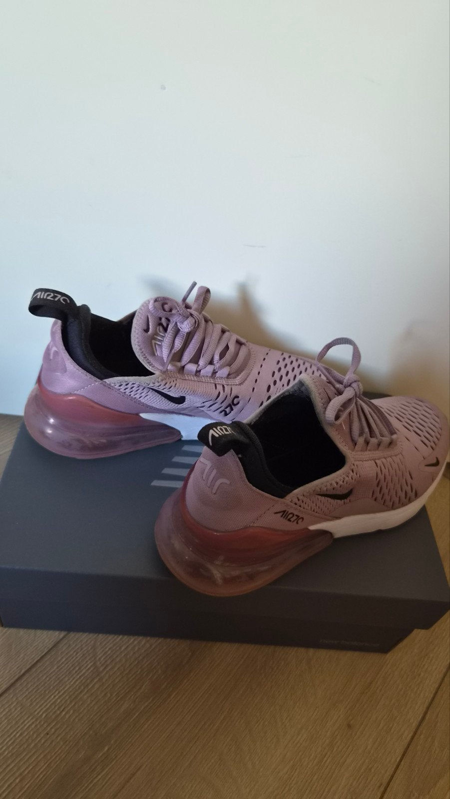 Nike Air Max 270 - Maat 36,5, Nike, Ophalen of Verzenden, Sneakers of Gympen, Roze