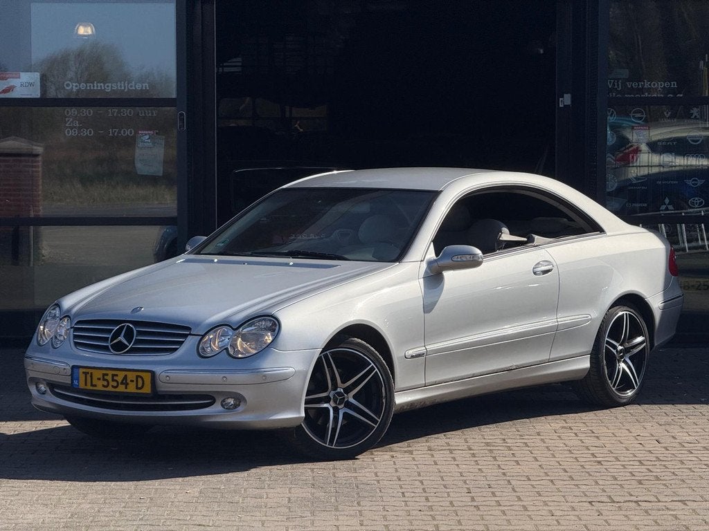 Mercedes-Benz CLK-klasse Coupé 320 Avantgarde AMG/CRUISE/LE, Auto's, Mercedes-Benz, Automaat, Parkeersensor, Achterwielaandrijving