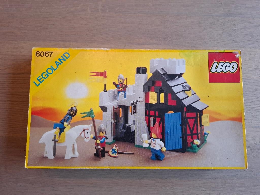 Lego Kasteel - Herberg 6067, Compleet, Gebruikt, Lego, Ophalen of Verzenden