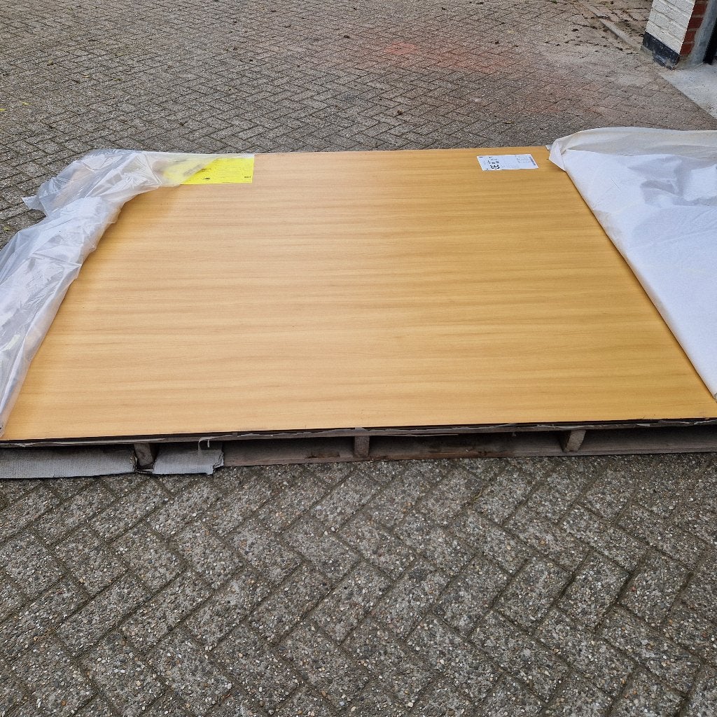 Trespa Meteon 2550x1860x8 houtkleur 2 stuks, Doe-het-zelf en Verbouw, Ophalen, Nieuw, Minder dan 20 mm