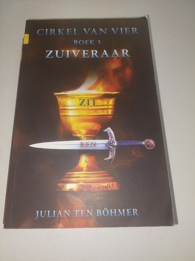 Zuiveraar-Julian ten Böhmer - Taal: Nederlands; Vlaams, Ophalen of Verzenden, Gelezen