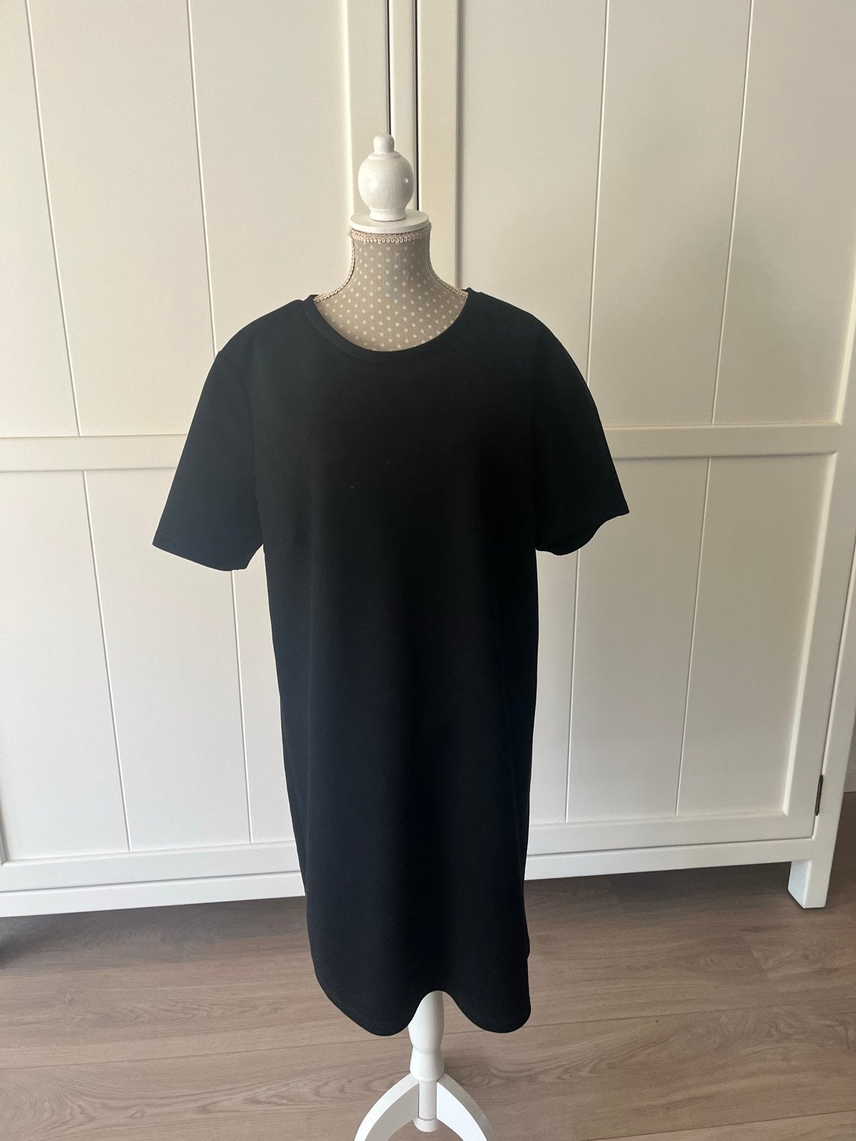 Drie jurkjes: Zwart, Luipaardprint, Zwart met stippen, Kleding | Dames, Jurken, Maat 38/40 (M), Zwart, Ophalen of Verzenden, Knielengte