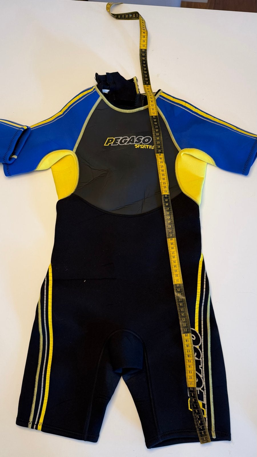 2x Pegaso Sportive Wetsuit/shorty voor Kinderen - Maat 128, Ophalen, Gebruikt, Kind, Wetsuit