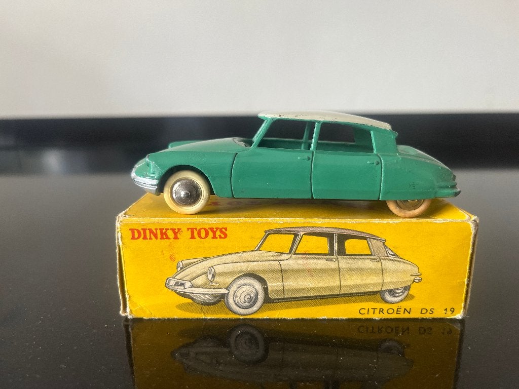 Dinky Toys #24C Citroën DS19, Ophalen of Verzenden, Gebruikt, Auto, Dinky Toys