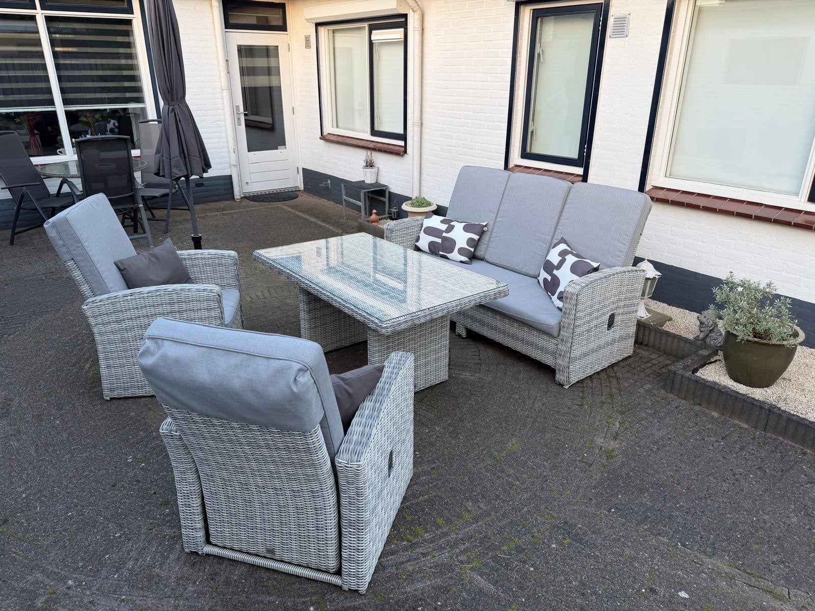 Luxe Wicker Loungeset met verstelbare stoelen, Tuin en Terras, Ophalen, 5 zitplaatsen, Bank, Zo goed als nieuw
