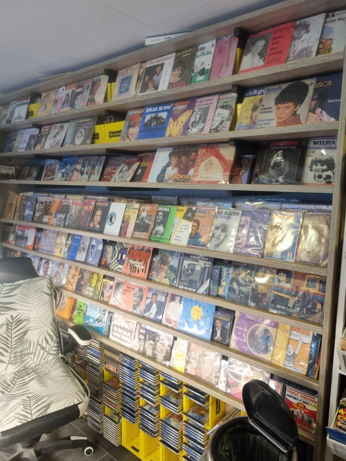 Vinyl verkoop zaterdag 18 juli vliegveld twente  Enschede, Ophalen