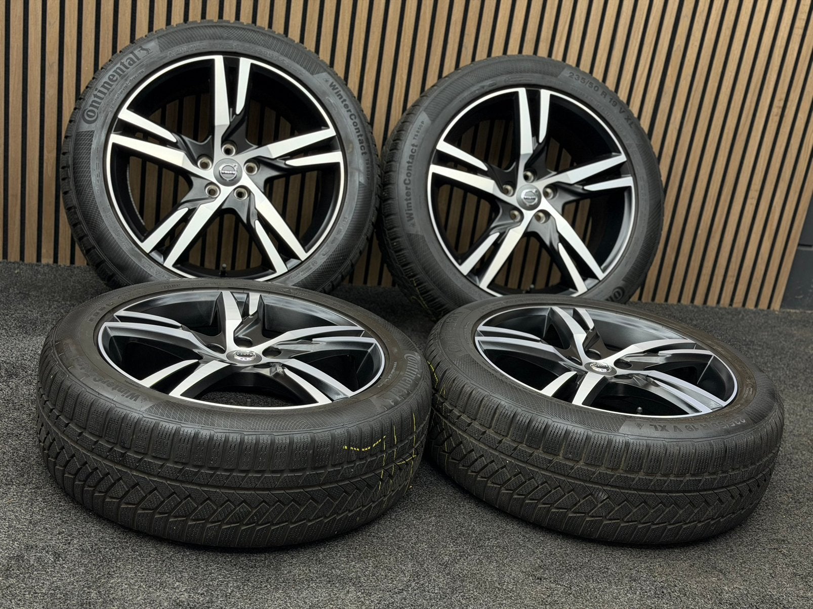 Originele 19 inch Volvo XC40 5x108 ET50.5 Continental WINTER, Auto-onderdelen, Banden en Velgen, ., Banden en Velgen, Winterbanden