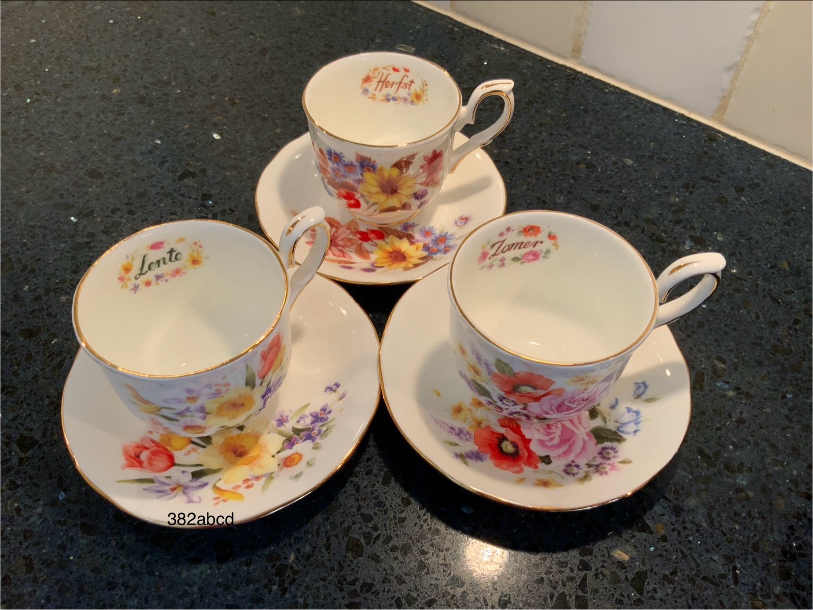 3x Duchess Bone China theeservies, Made in England, Ophalen of Verzenden