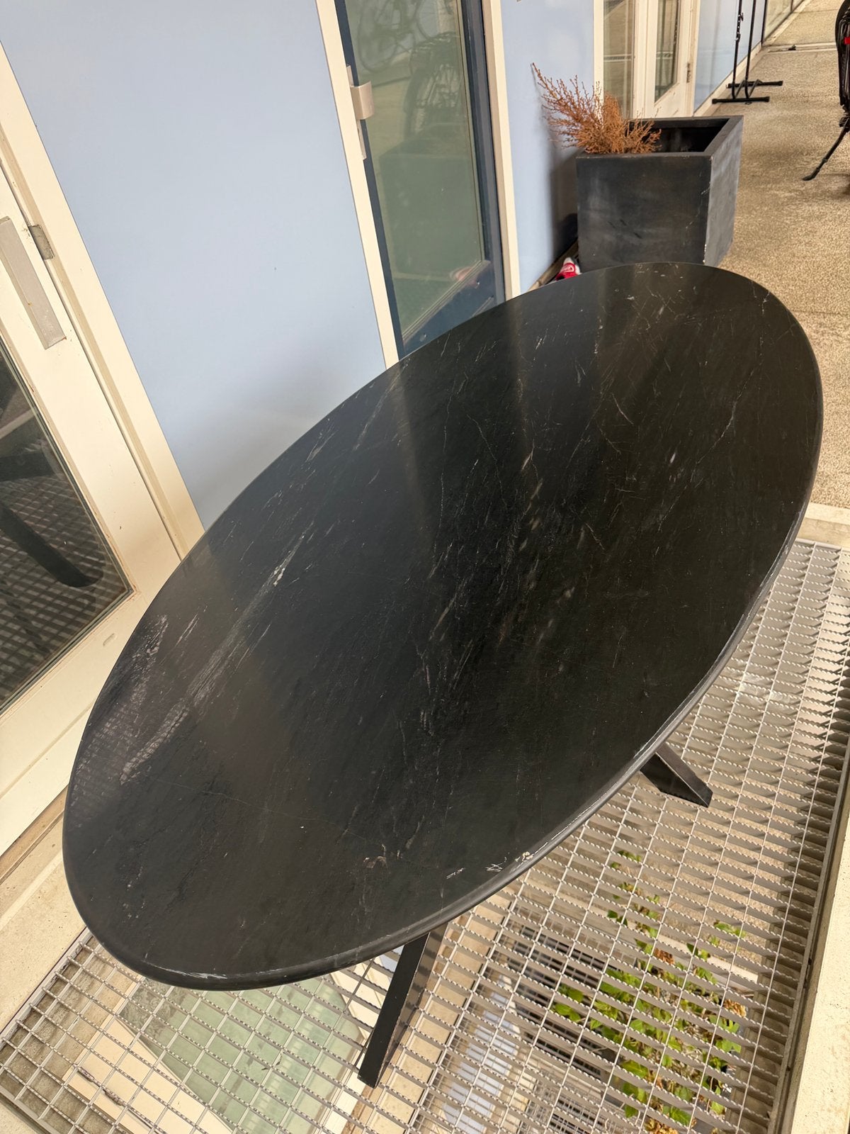 Eettafel echt marmer zwart marmerblad 180cm breed, Ophalen, Zo goed als nieuw, Ovaal, Overige materialen