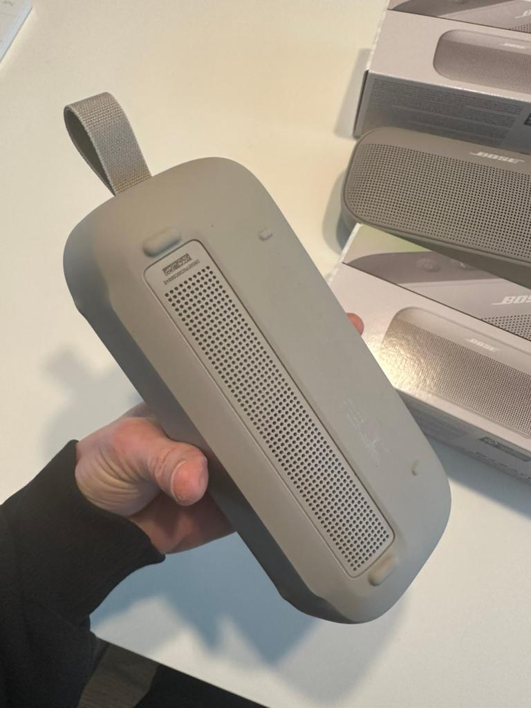 Bose speakers 2 stuks, Telecommunicatie, Telefoonhouders, Ophalen of Verzenden, Zo goed als nieuw, Auto