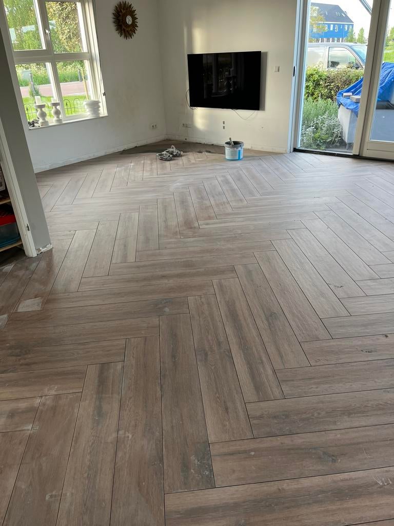 Tegelzetter vloer vanaf 20€p/m visgraat /SPOED, Ophalen of Verzenden, Zo goed als nieuw