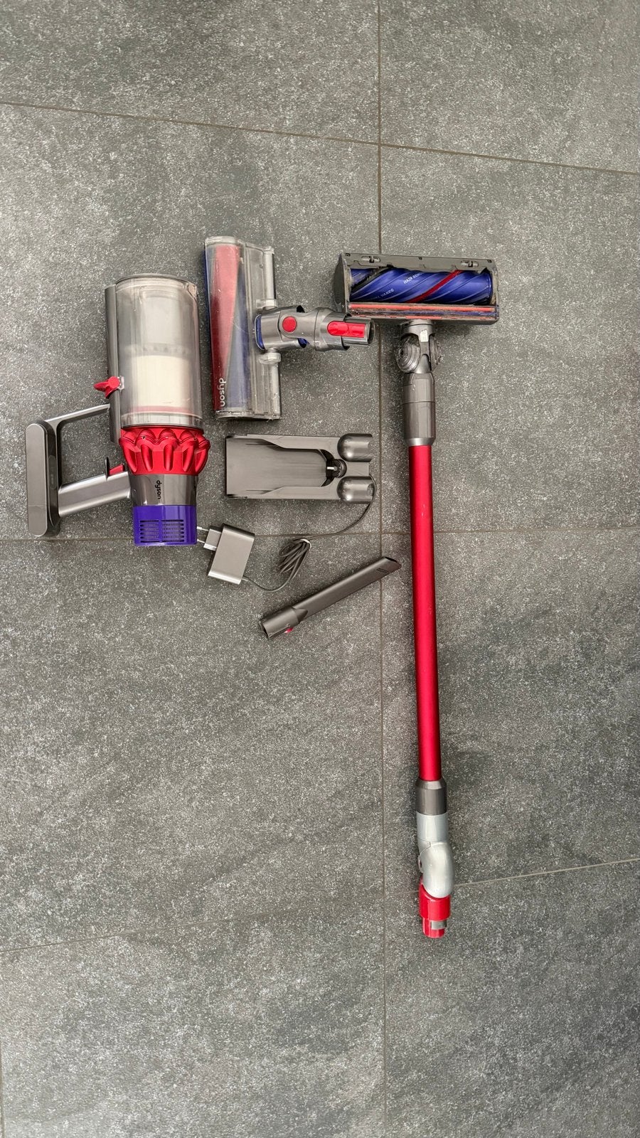 Dyson V10 defect - Nieuwe accu - Voor reparatie/onderdelen, Witgoed en Apparatuur, Stofzuigers, Draadloos, Ophalen of Verzenden