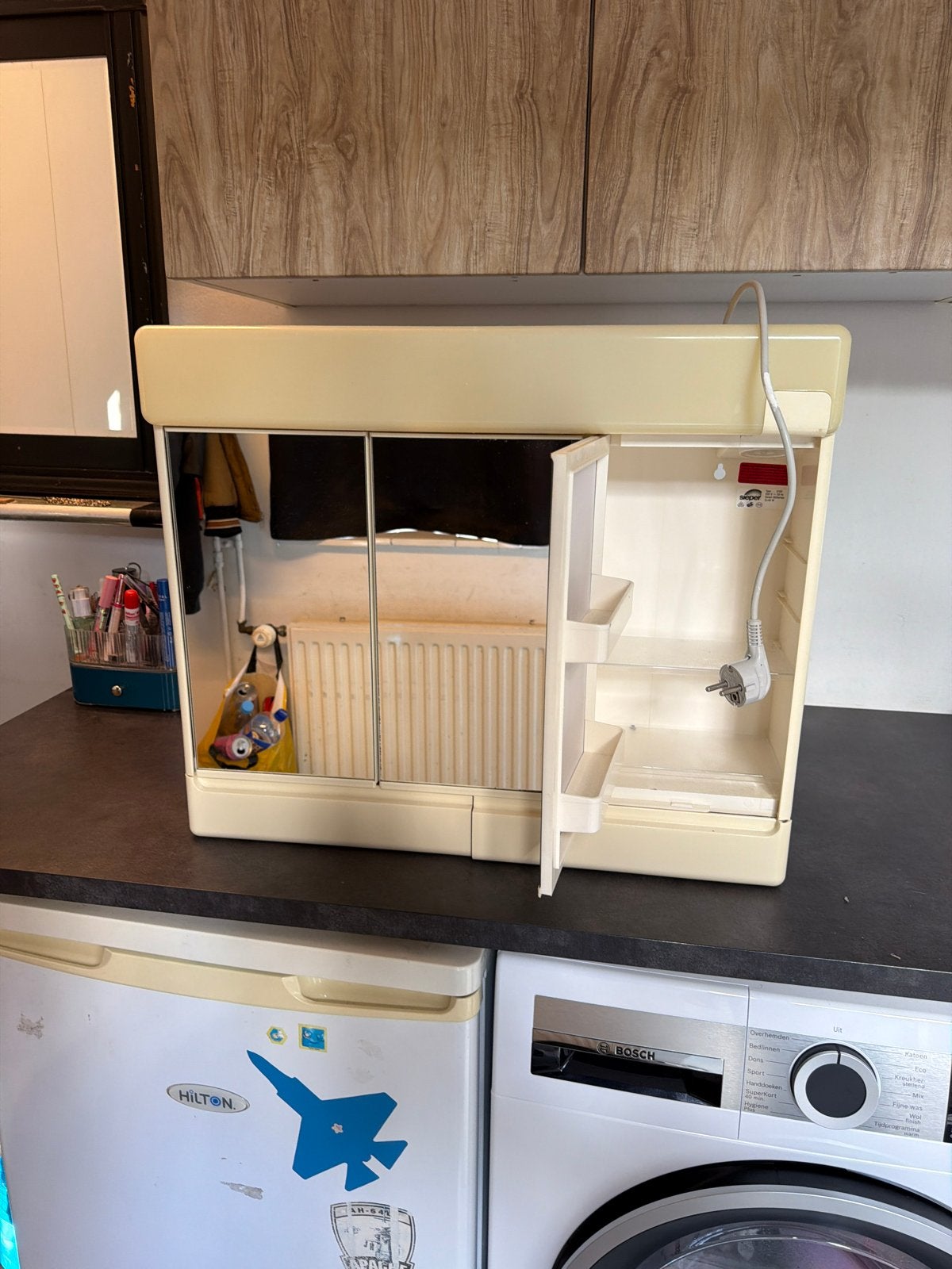 Antieke badkamerkast met spiegel en verlichting, Huis en Inrichting, Ophalen, 50 tot 100 cm, Minder dan 25 cm, Minder dan 100 cm