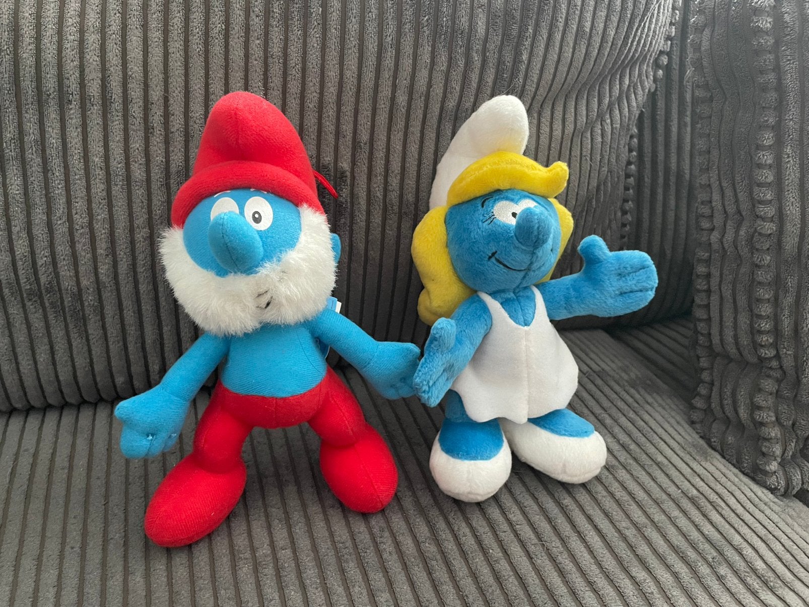 Smurfen knuffels grote smurf en smurfin 23 cm pluche, Verzamelen, Ophalen of Verzenden, Verschillende Smurfen, Poppetje, Figuurtje of Knuffel