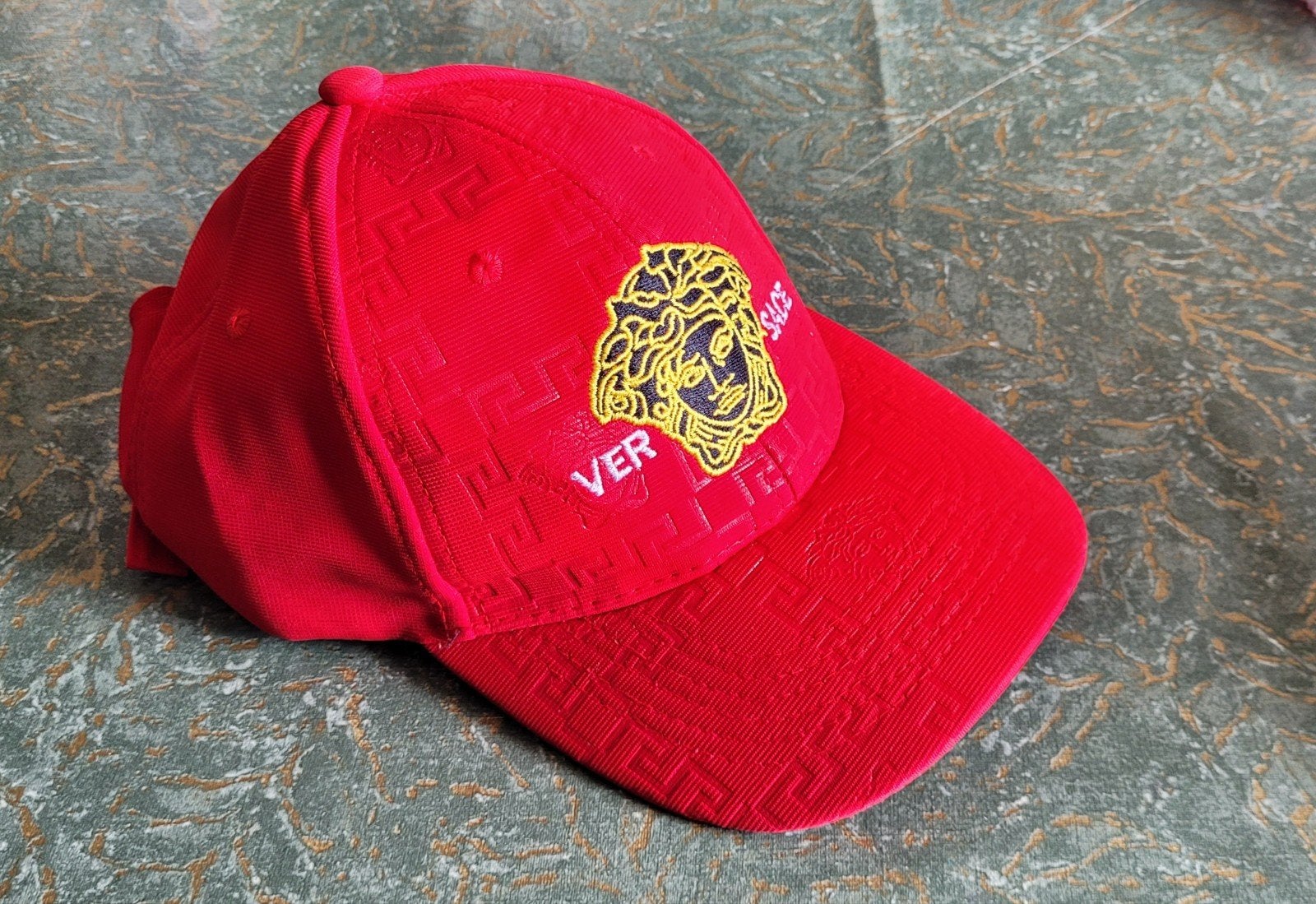 VERSACE CAP, Ophalen of Verzenden, Nieuw, One size fits all