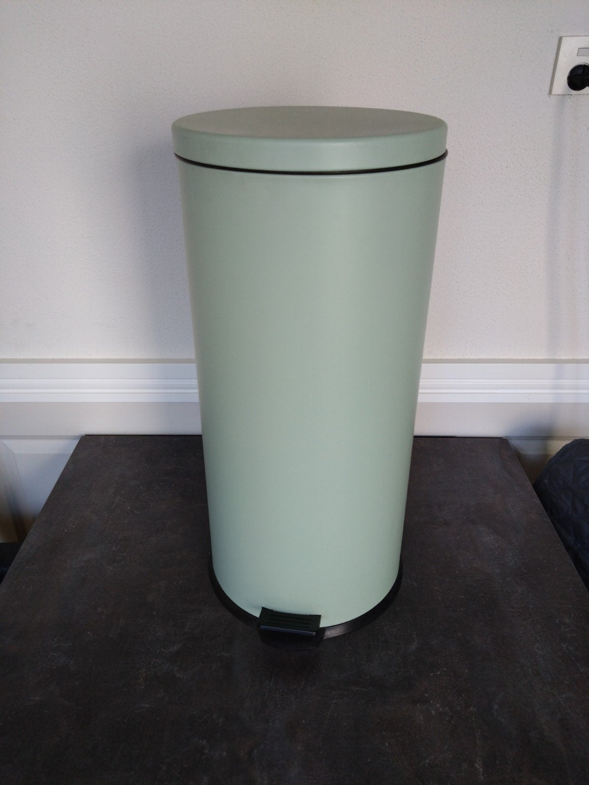 Prullenbak groen 65cm, Ophalen, 50 – 75, Met pedaal, 40 liter of meer