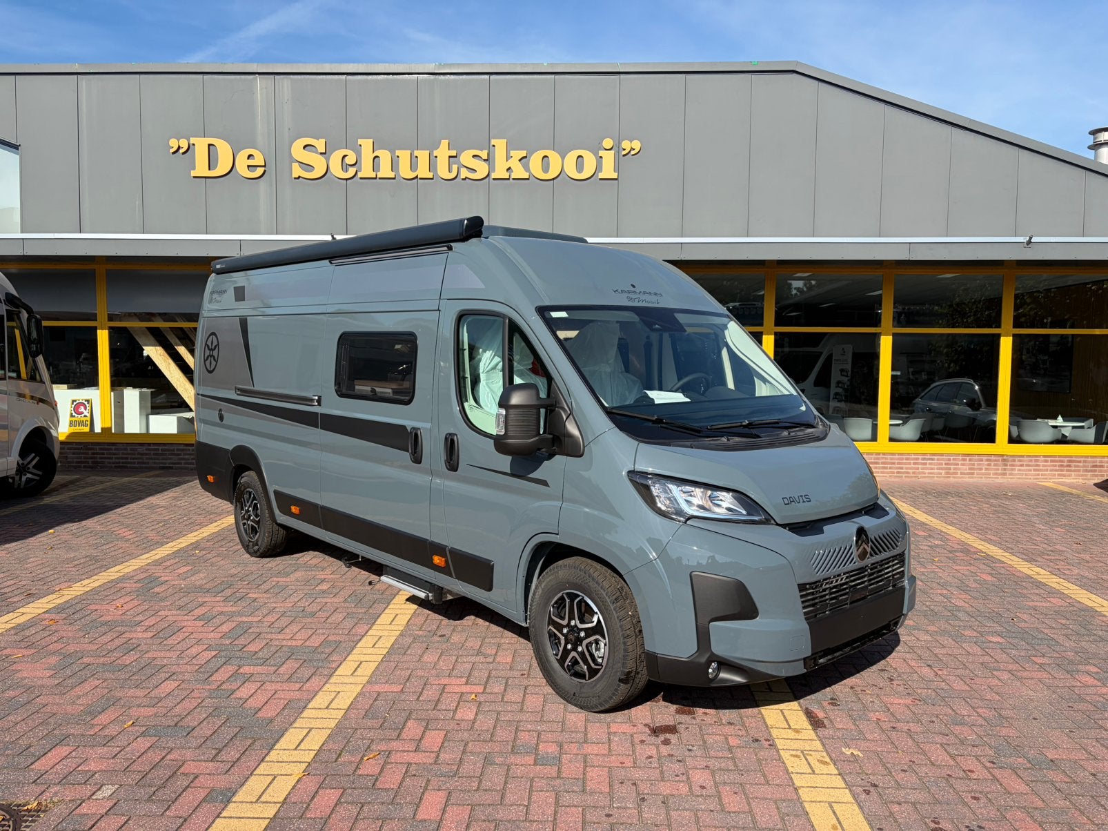 karmann Davis 620 trendstyle automaat modeljaar 2027, Automaat, Buscamper of Camperbus, 6 tot 7 meter, Bedrijf
