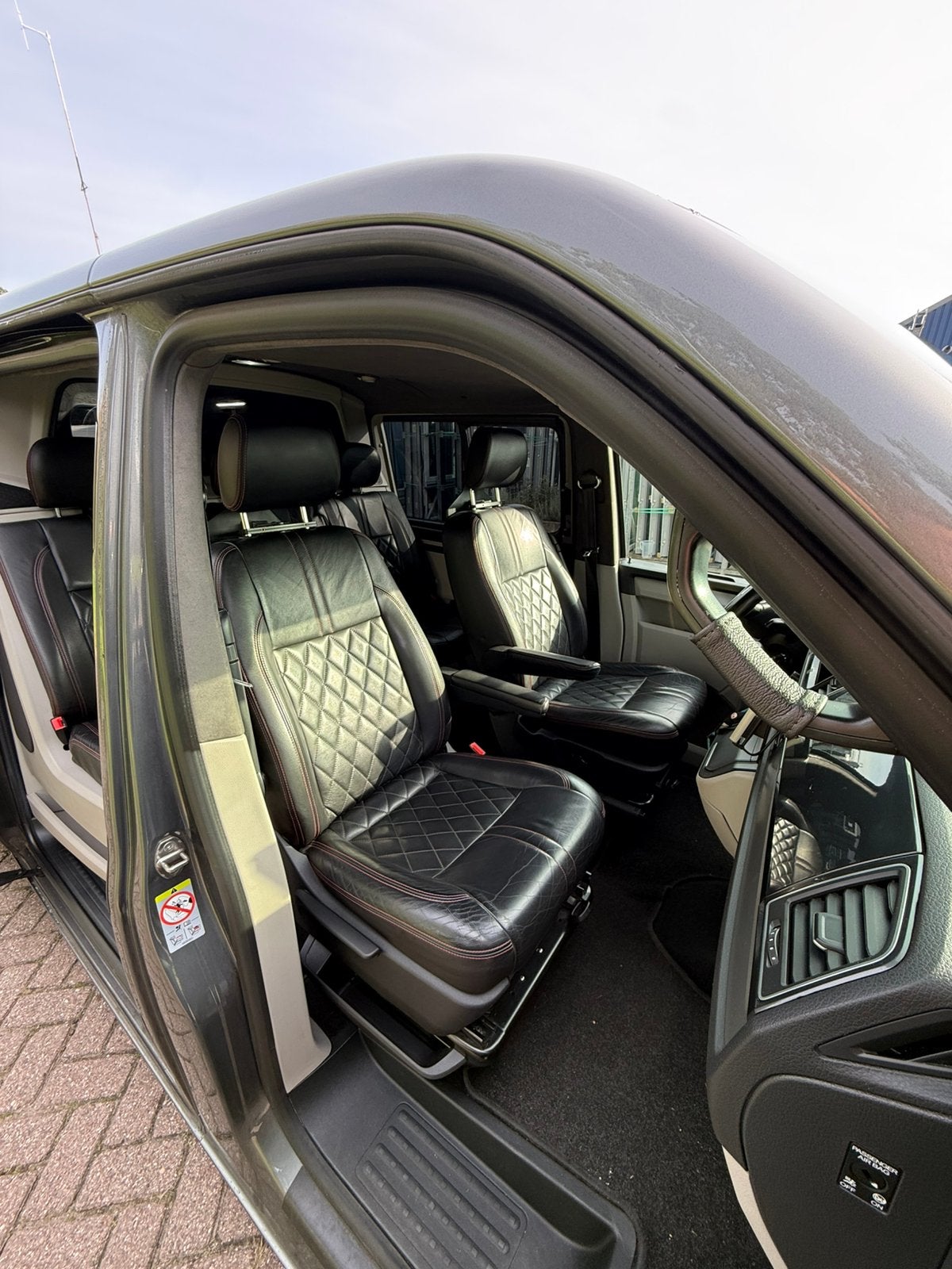 Foto 13 van VW Transporter T6 204PK 4Motion DSG Highline Leder