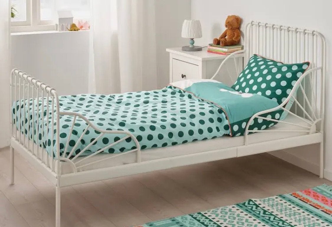 Ikea ijzer kinderbed uitschuifbaar, Ophalen, 70 tot 85 cm, Zo goed als nieuw, Matras