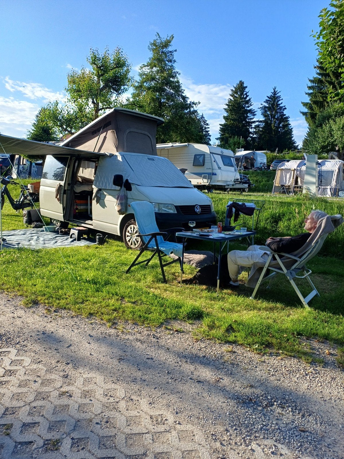 Volkswagen T5 TDI 63 kw Camper uit 2006, Buscamper of Camperbus, Volkswagen, Particulier, Tot en met 4