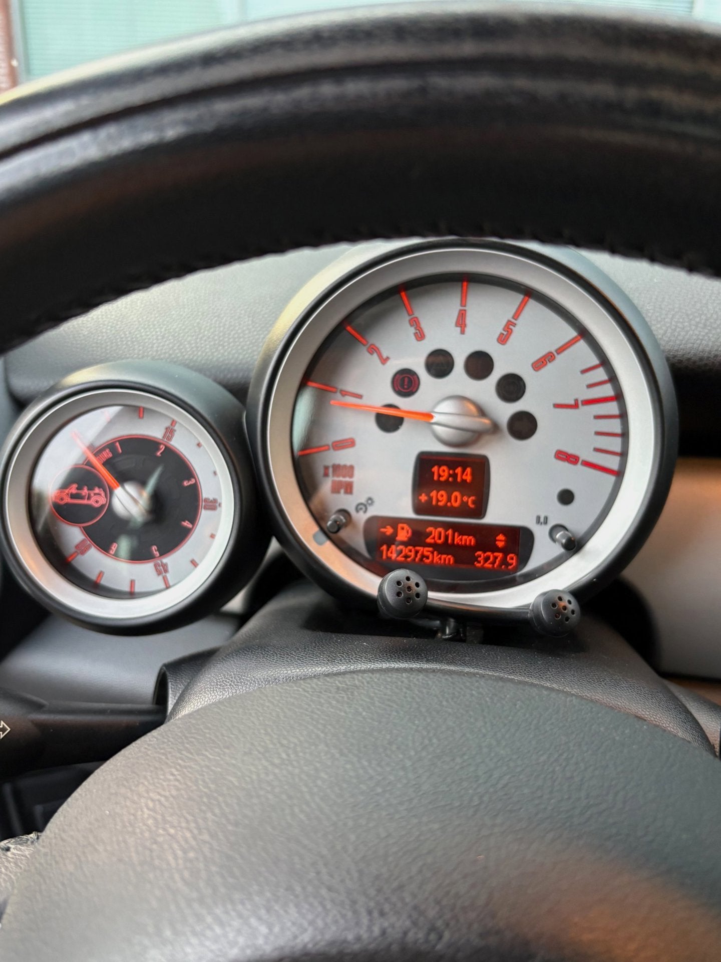 Foto 23 van Mini Cabrio 1.6 Cooper Chili - Cabrio - Cruise - Airco