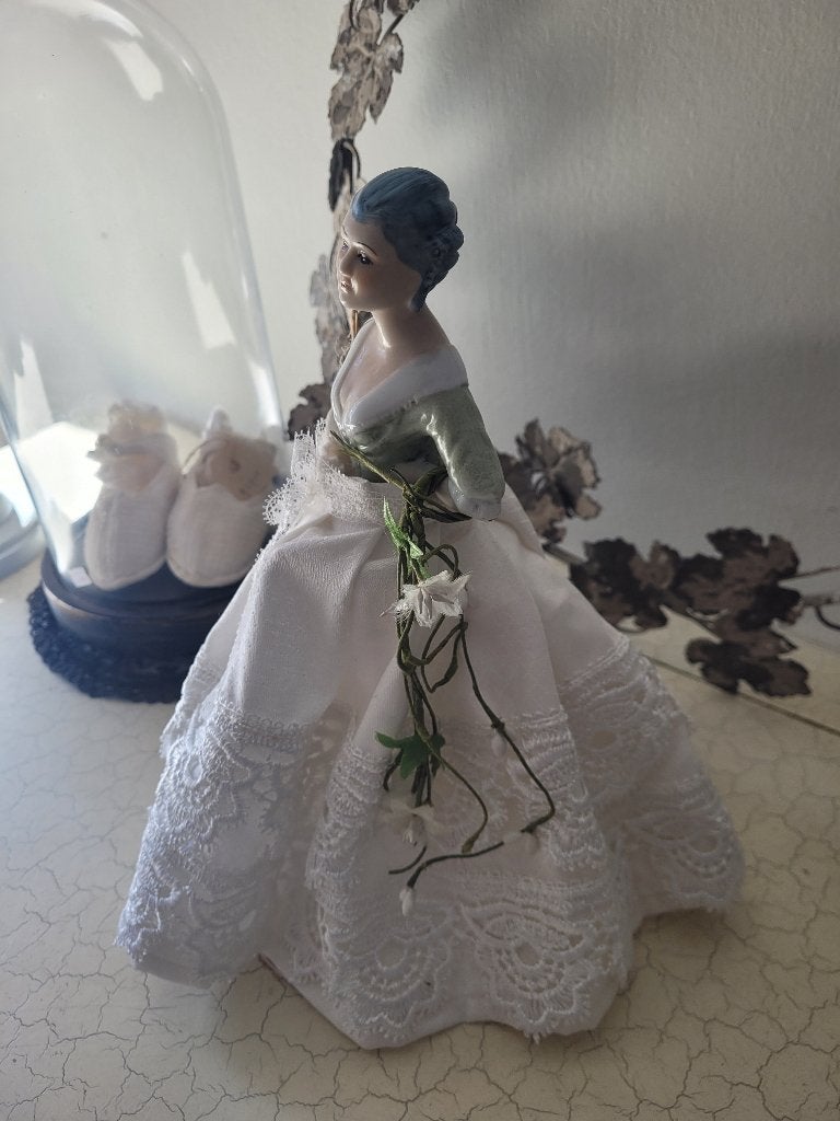 Antieke porseleinen halfdoll op=opruiming, Ophalen of Verzenden