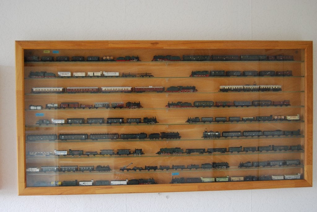 Vitrine N-spoor, Hobby en Vrije tijd, Gelijkstroom of Wisselstroom, Overige typen, Zo goed als nieuw, Ophalen