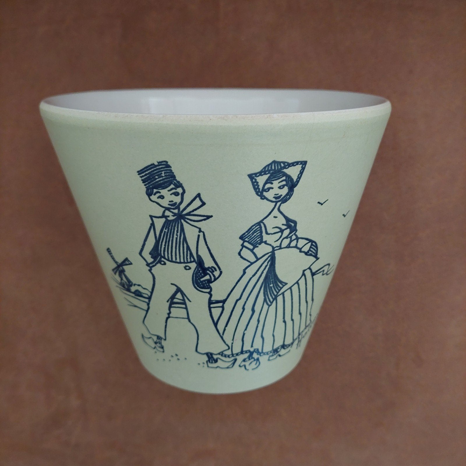 Vintage Nederlandse bloempot met traditionele figuren, Ophalen of Verzenden, Huis en Inrichting
