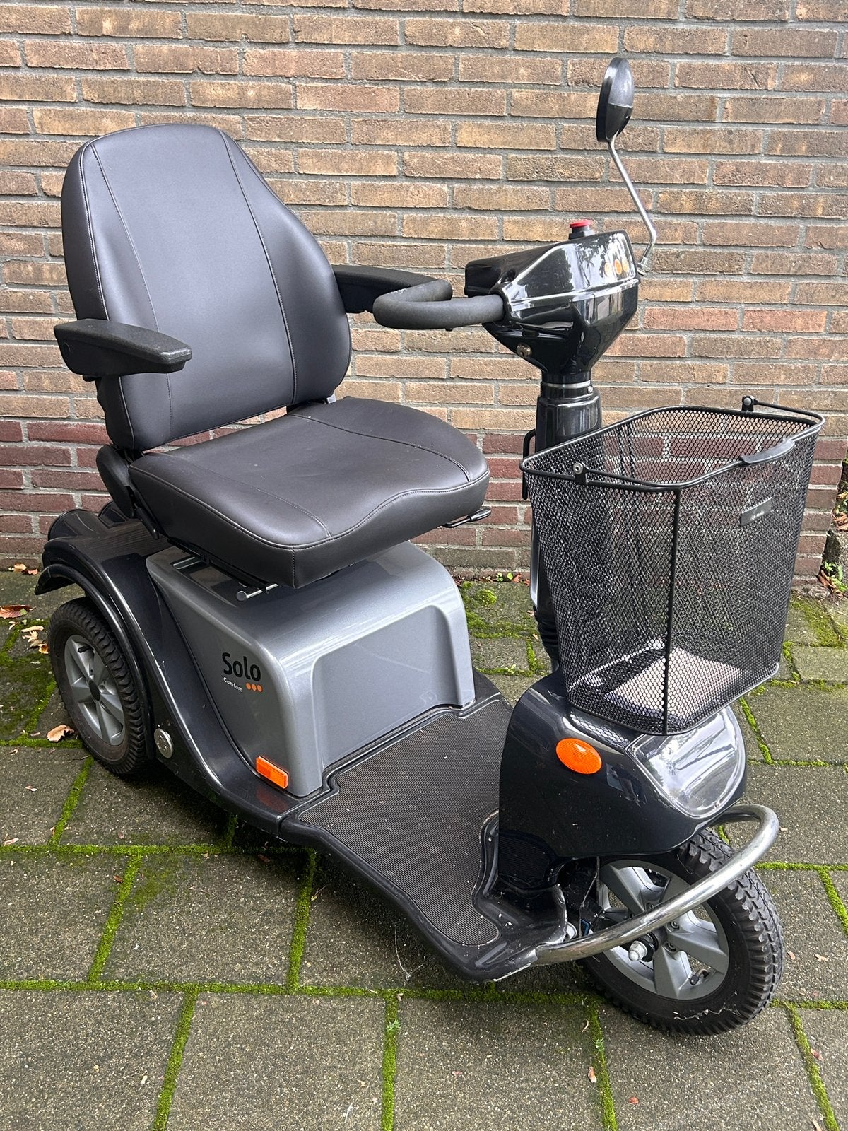 Scootmobiel (Mobility Solo 3 Comfort) 1300KM, Ophalen, Life and Mobility, Zo goed als nieuw, 16 km/u of meer