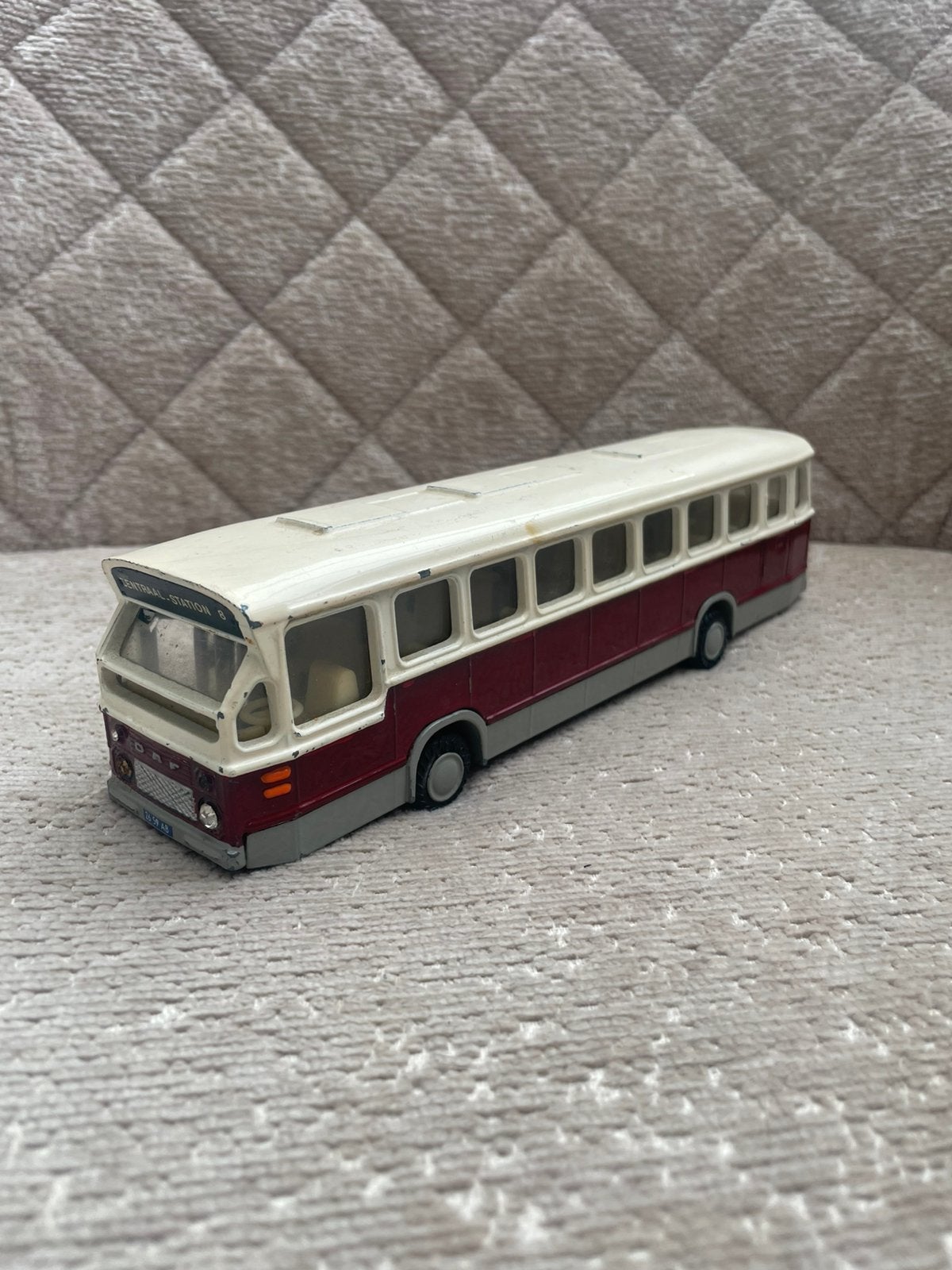 DAF Lion Car Nr. 38 stadsbus, Hobby en Vrije tijd, Modelauto's | 1:50, Ophalen, Zo goed als nieuw, Bus of Vrachtwagen, Lion Toys