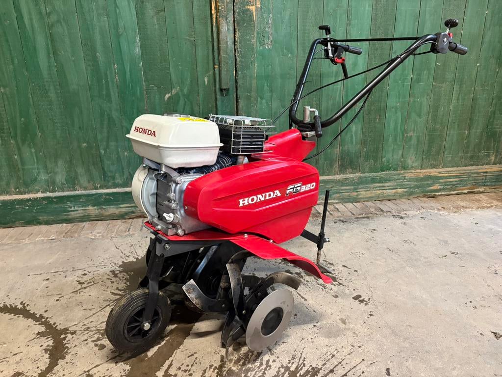 Tuinfrees Honda FG320 te huur, Ophalen, Zo goed als nieuw, Benzine, Tuinfrees