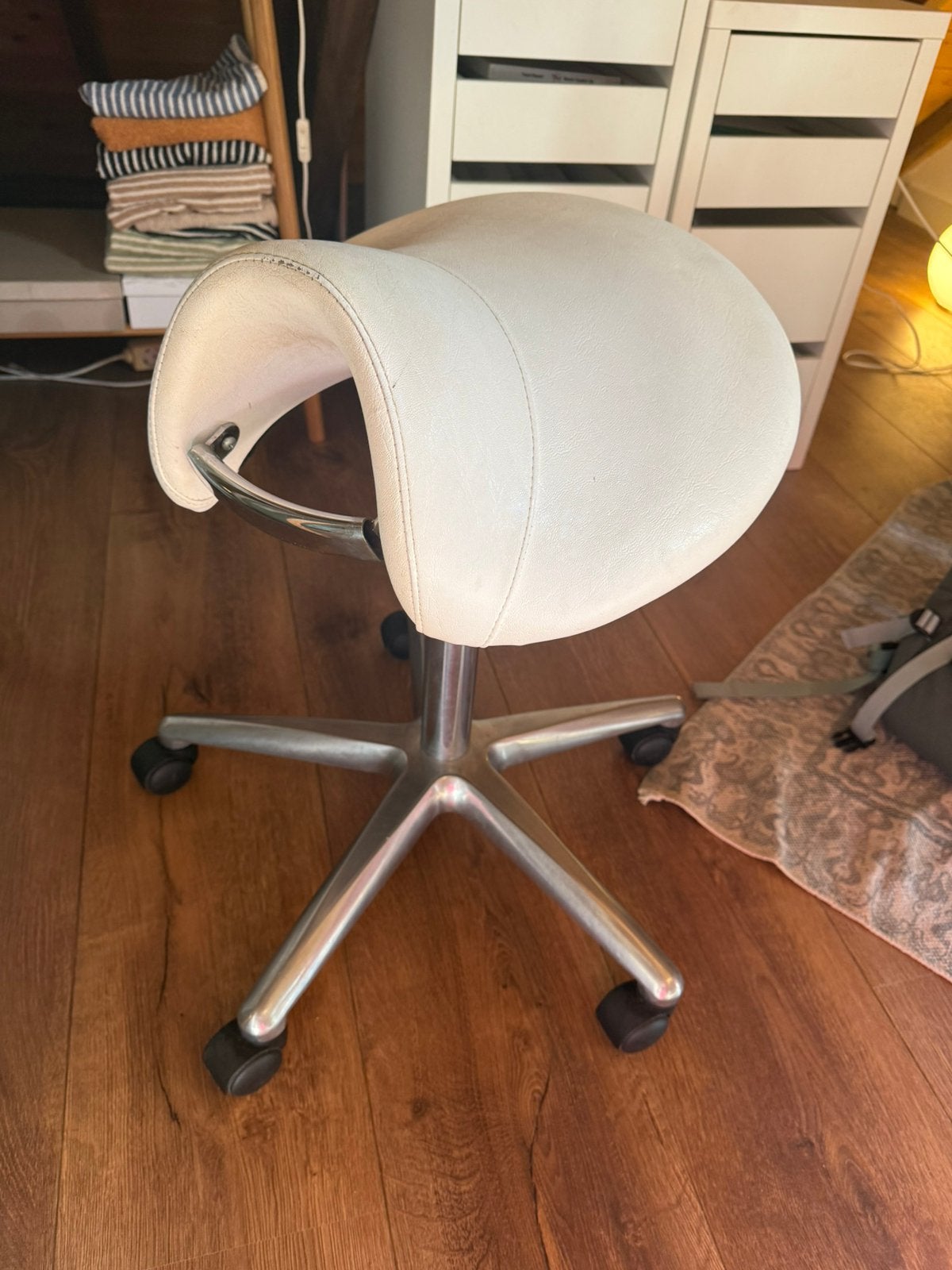 Zadelkruk brede zit, Ophalen, Gebruikt, Beige, Bureaukruk