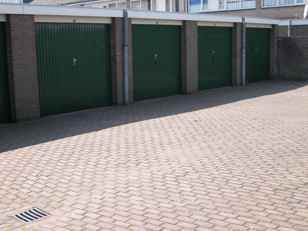 GARAGE OPSLAG TE HUUR NOORDWIJKERHOUT BIJ LISSE EN TEYLINGEN