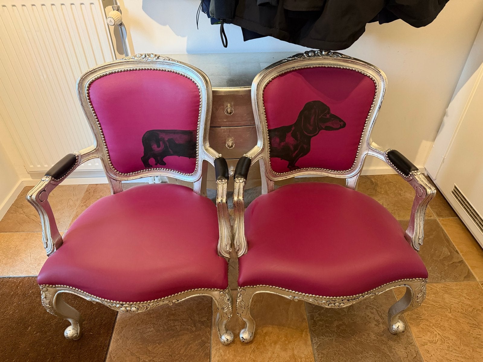 Unieke Borak stoelen set met teckelprint - Roze/Zilver, Ophalen, Twee, Overige kleuren, Zo goed als nieuw