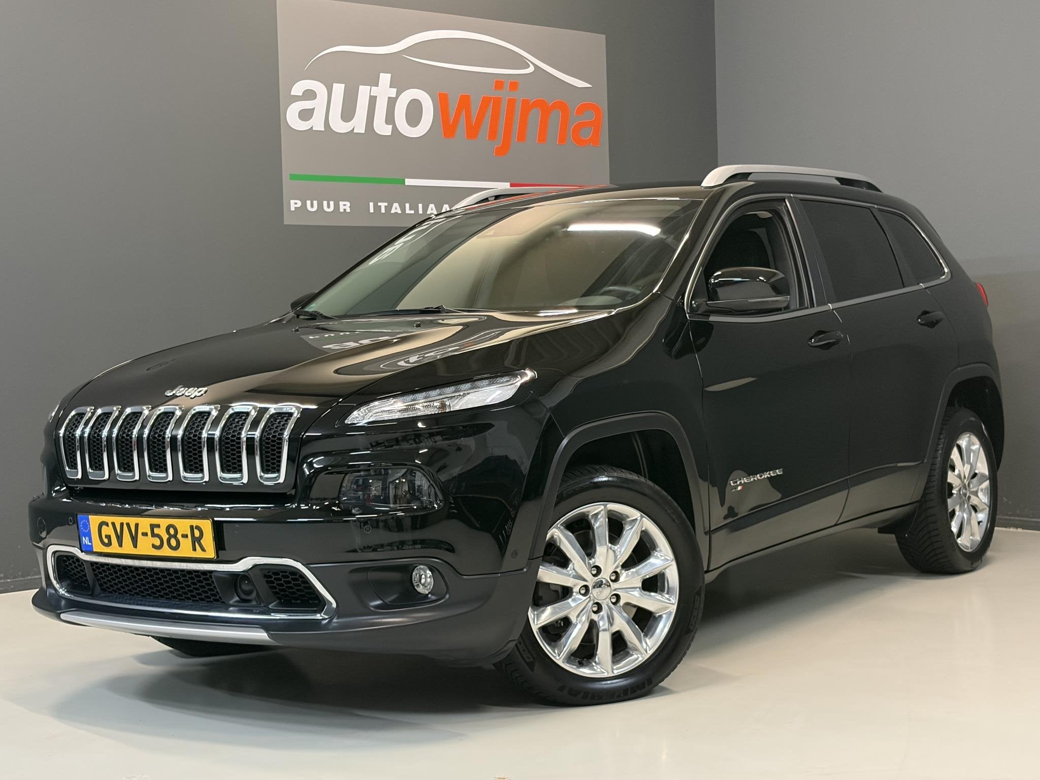 Jeep Cherokee 2.2 Jtdm 200pk Overland Full options, Auto's, Automaat, Dealer onderhouden, 450 kg, Gebruikt