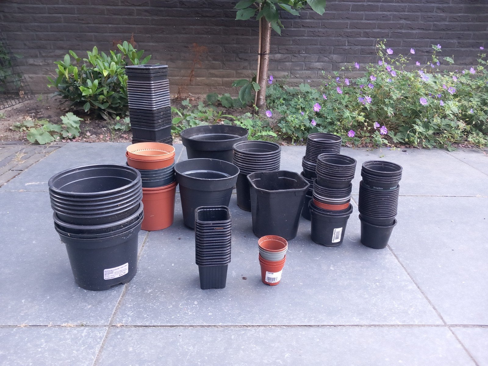 plastic plantpotjes, Tuin en Terras, Bloempotten, Ophalen, Kunststof, Rond, Zo goed als nieuw