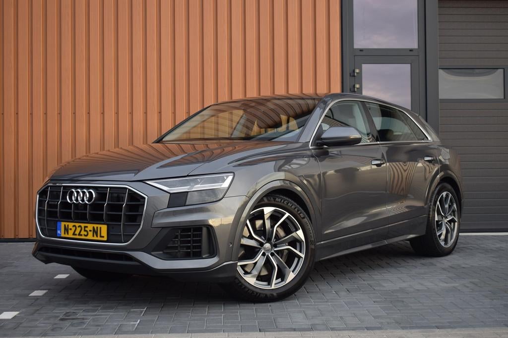 Audi Q8 55 TFSI e Quattro | Luchtvering | Trekhaak | B&O | L, Automaat, Gebruikt, 2995 cc, Adaptive Cruise Control
