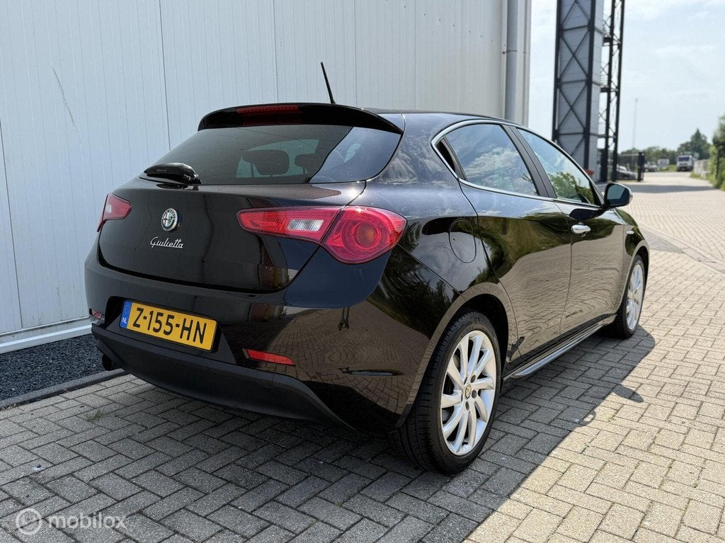 Alfa Romeo Giulietta 1.4 T Distinctive Airco 5-deurs Metalic, Auto's, Alfa Romeo, Voorwielaandrijving, Euro 5, Gebruikt, 4 cilinders
